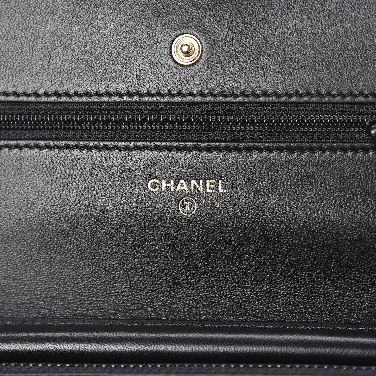 Lambskin Chevron Quilted Wallet On Chain WOC Black