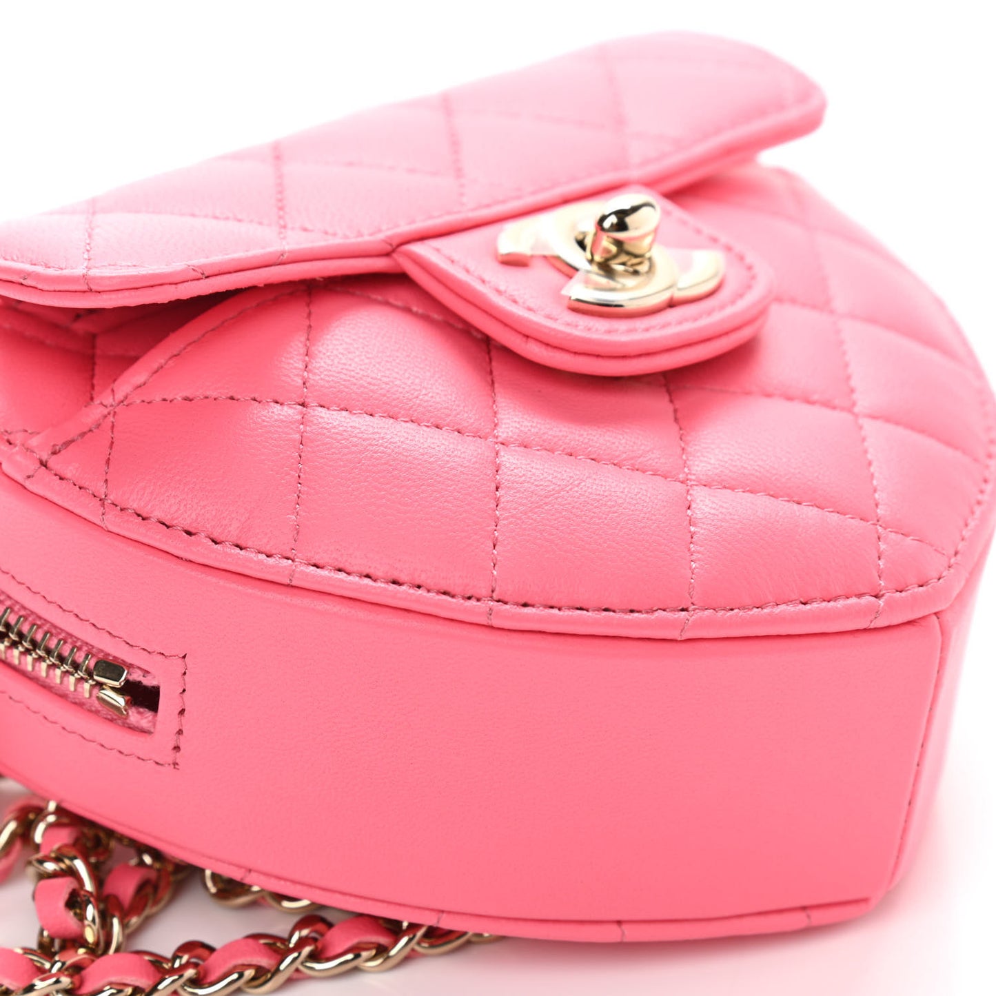 Lambskin Quilted CC In Love Heart Clutch With Chain Pink