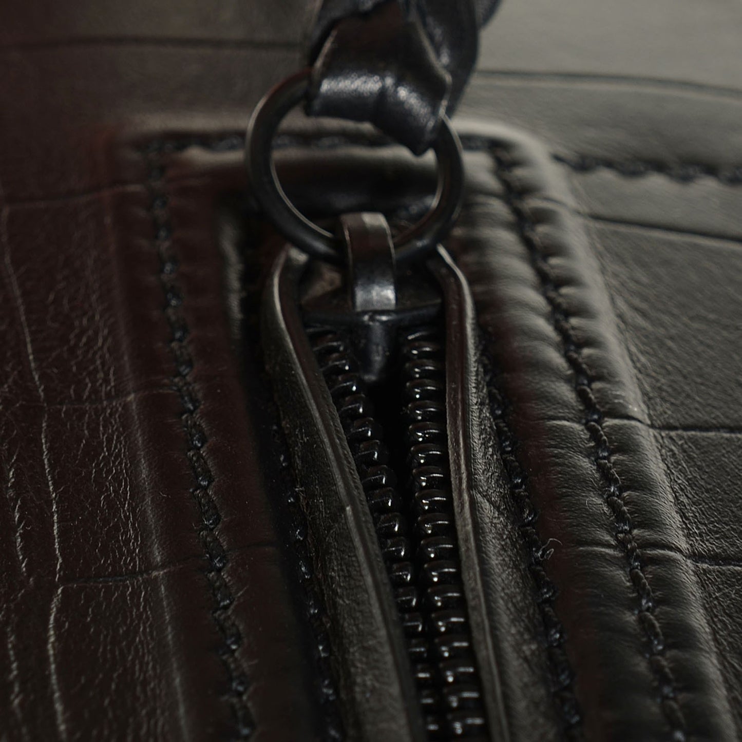 Crocodile Embossed Calfskin Medium Phantom Luggage Black