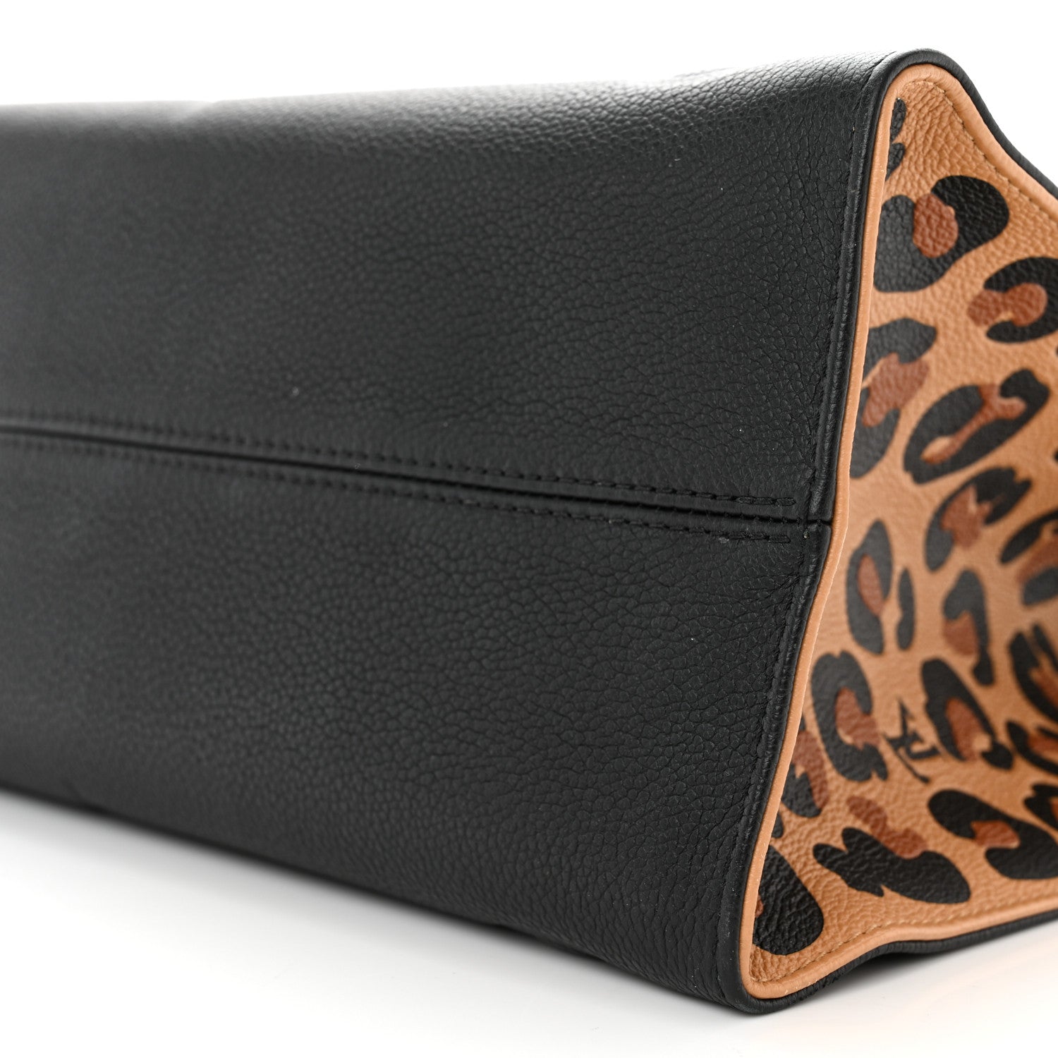 Louis Vuitton Empreinte Monogram Giant Wild At Heart Onthego MM Black 9 of 10
