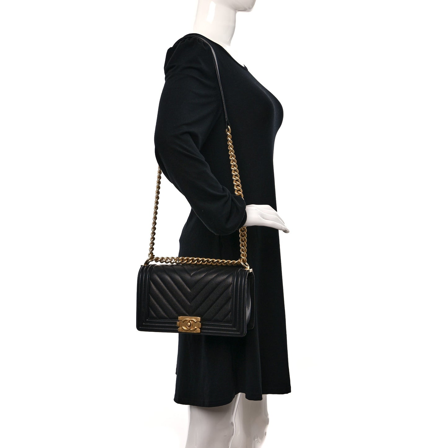 Caviar Chevron Quilted Medium Boy Flap Black