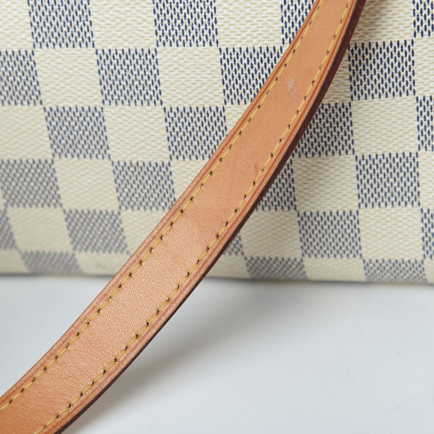 Damier Azur Totally MM