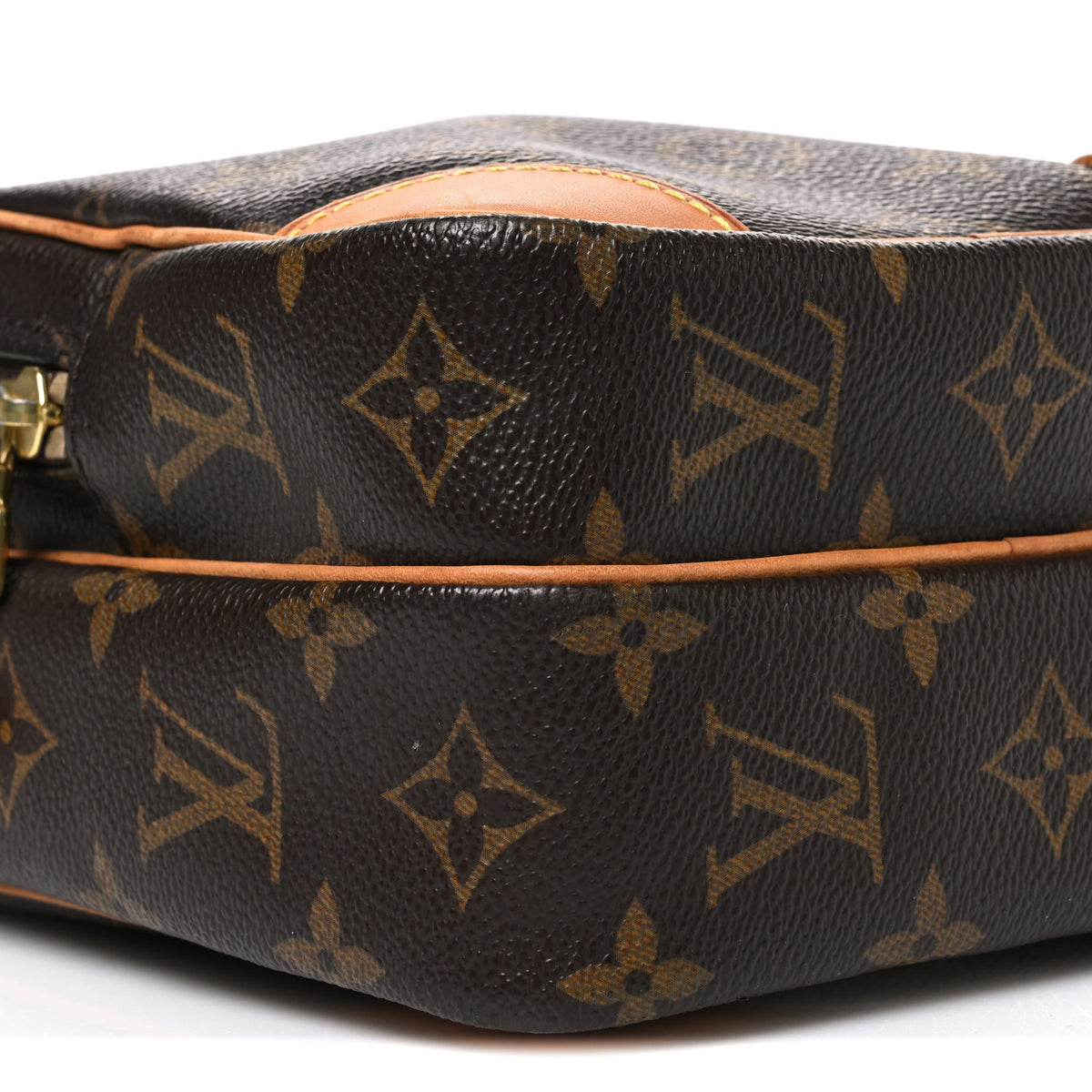 Monogram Amazone