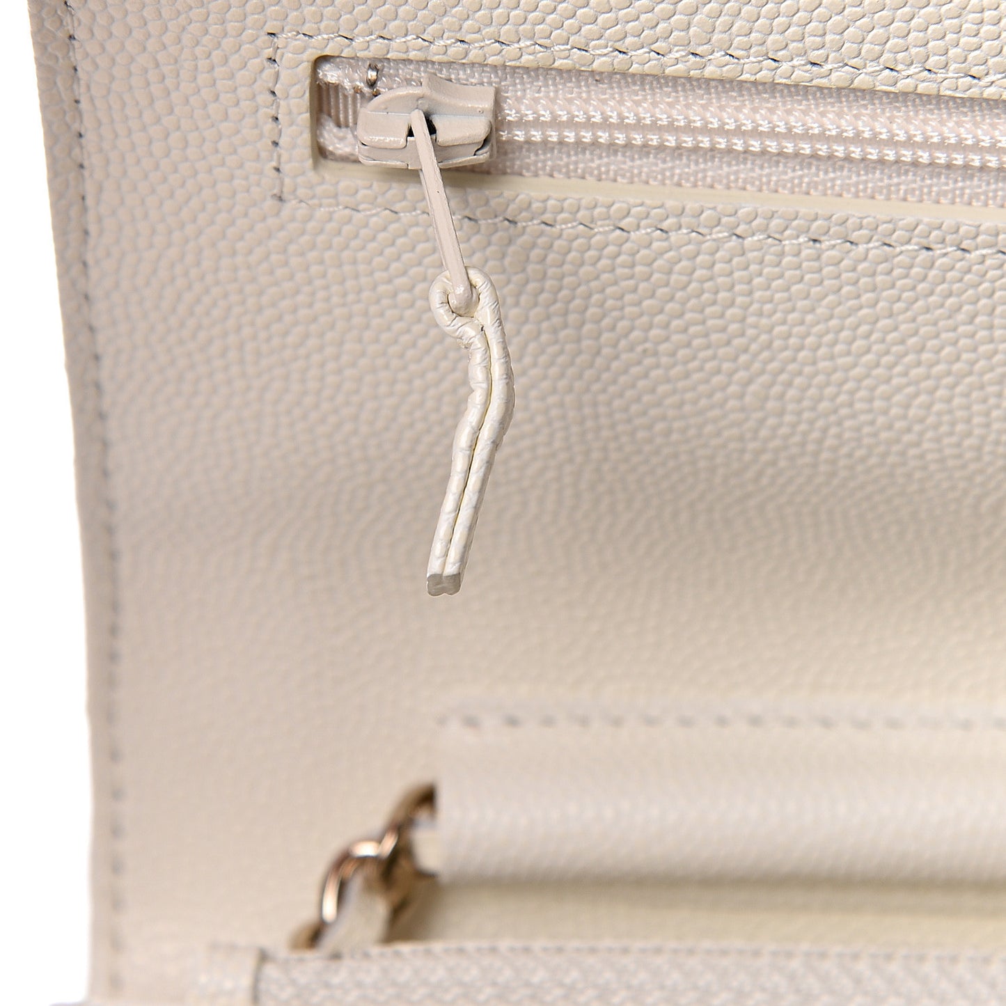Caviar Quilted Wallet On Chain WOC White