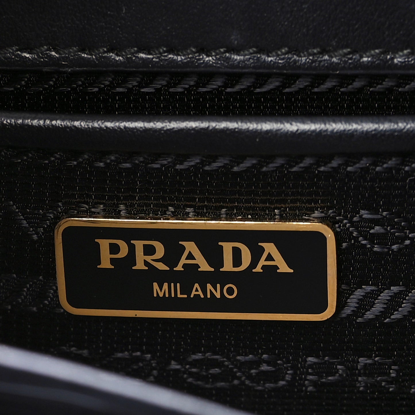 Saffiano Chain Shoulder Bag White Black