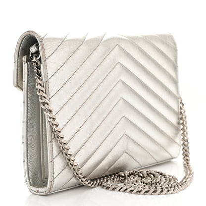 Saint Laurent Metallic Lambskin Matelasse Chevron Monogram Chain Wallet Argento 3 of 16