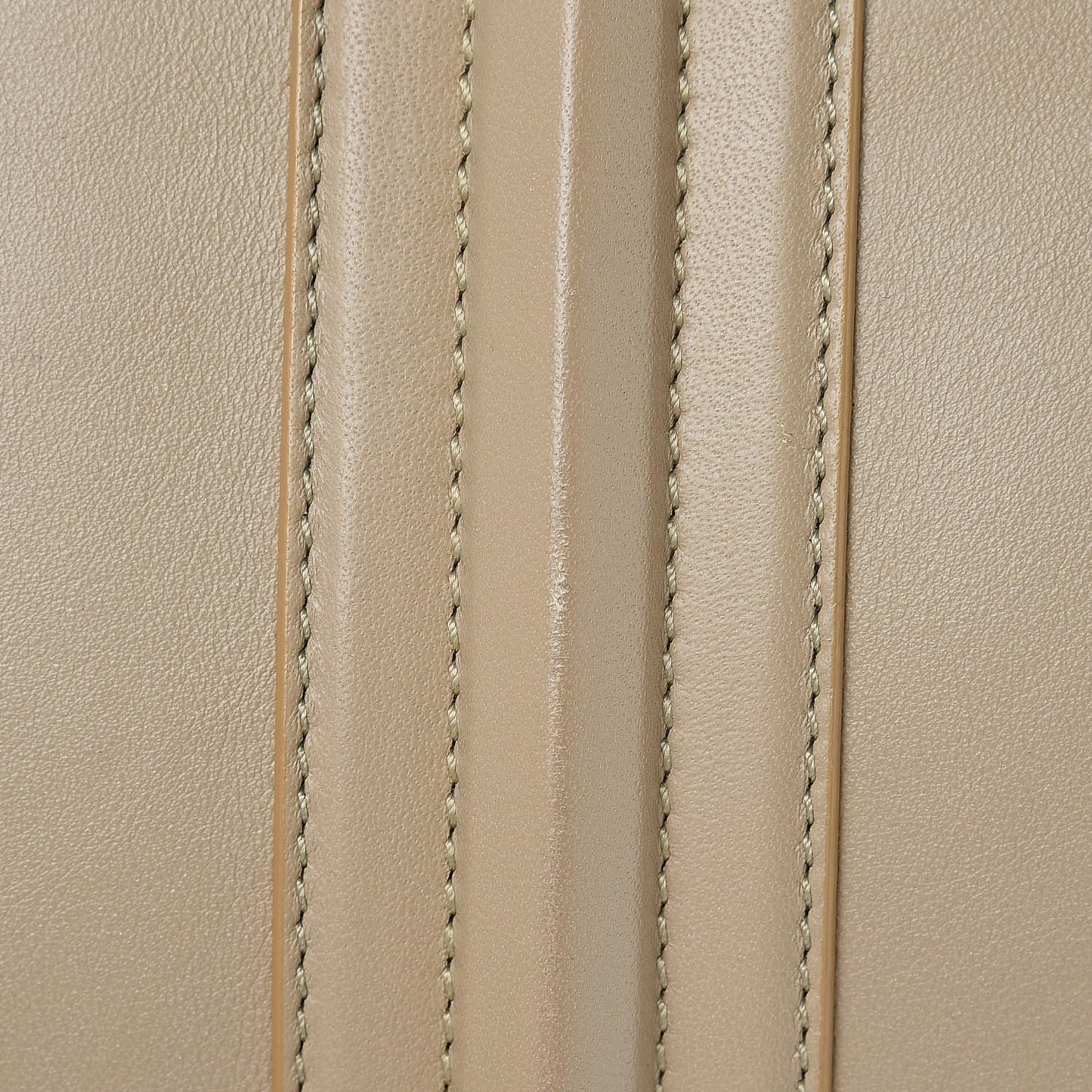 Calfskin Medium Lucrezia Beige