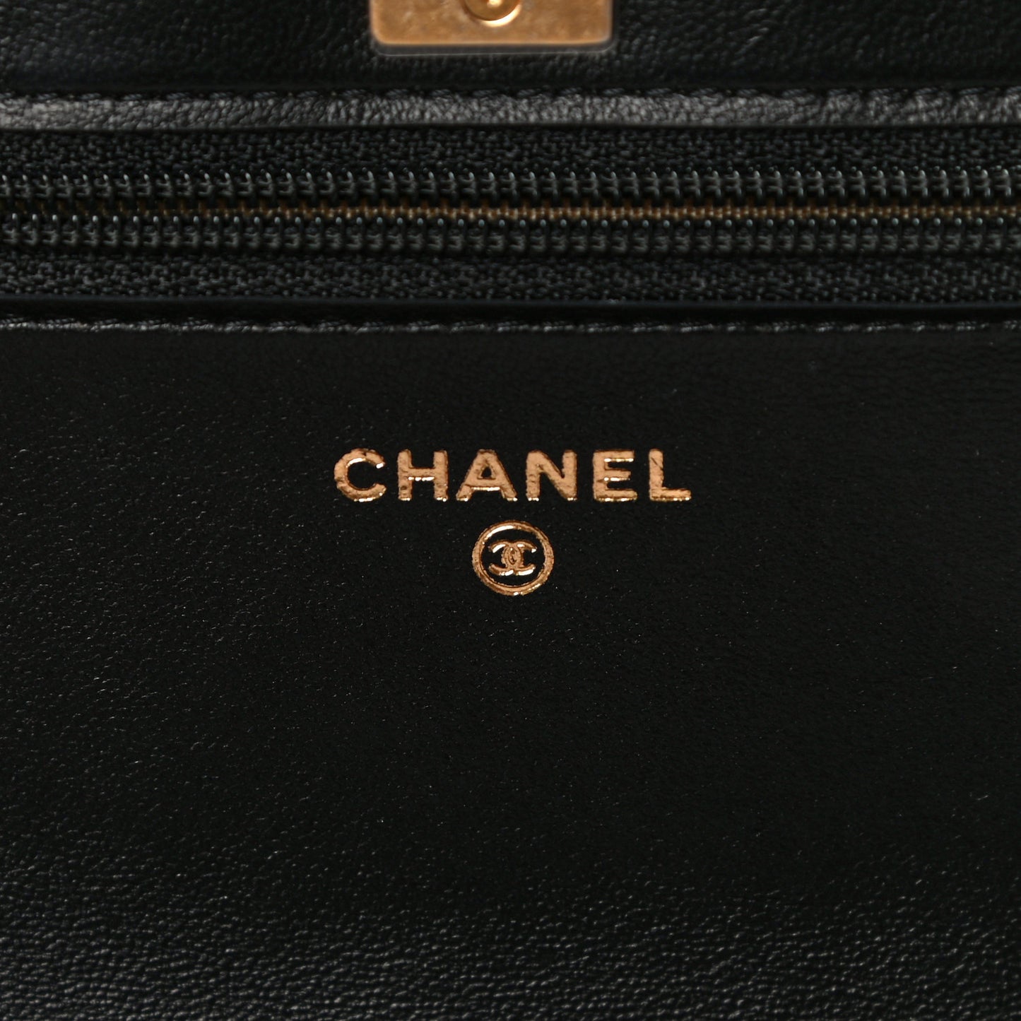 Lambskin Quilted CC Pearl Crush Wallet on Chain WOC Black