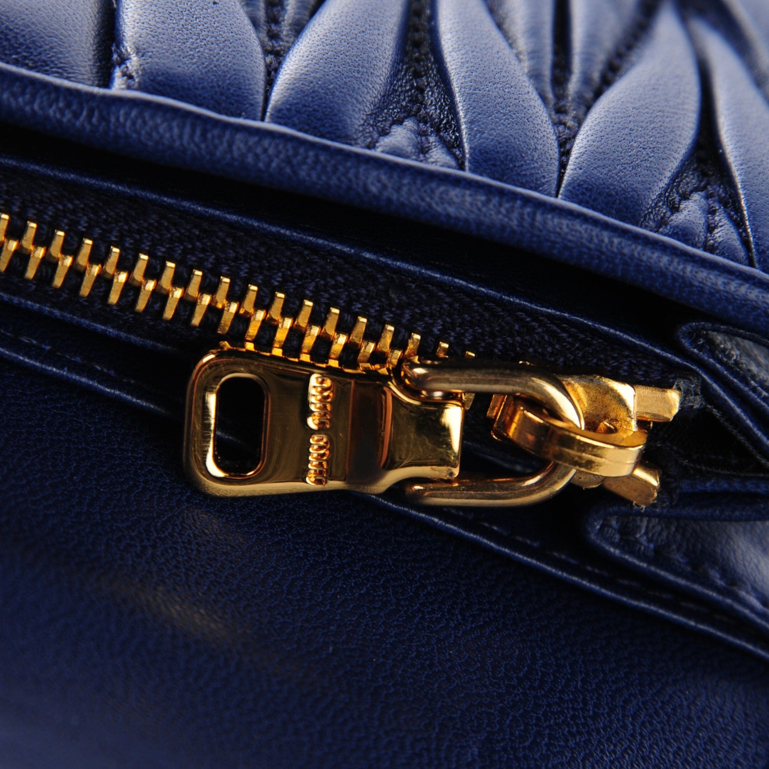 Miu Miu Nappa Matelasse Flap Wallet Inchiostro 8 of 9