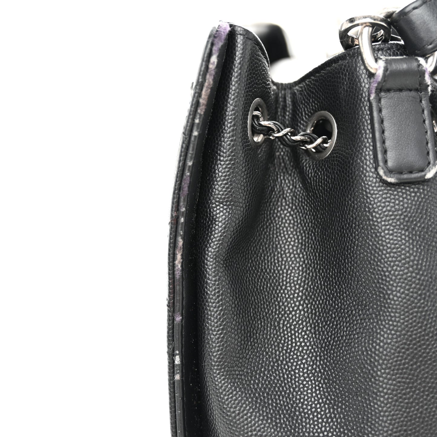 Caviar Quilted Medium CC Bucket Bag Black