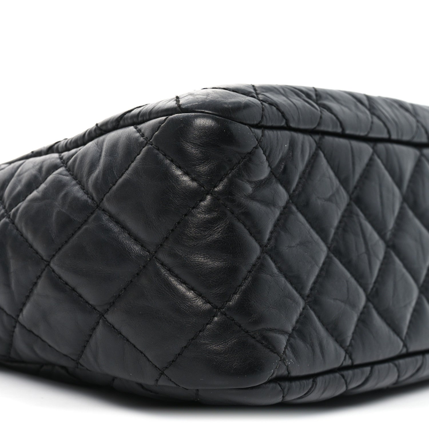 Chanel Aged Calfskin Quilted Medium Reissue Camera Case Black 9 of 10