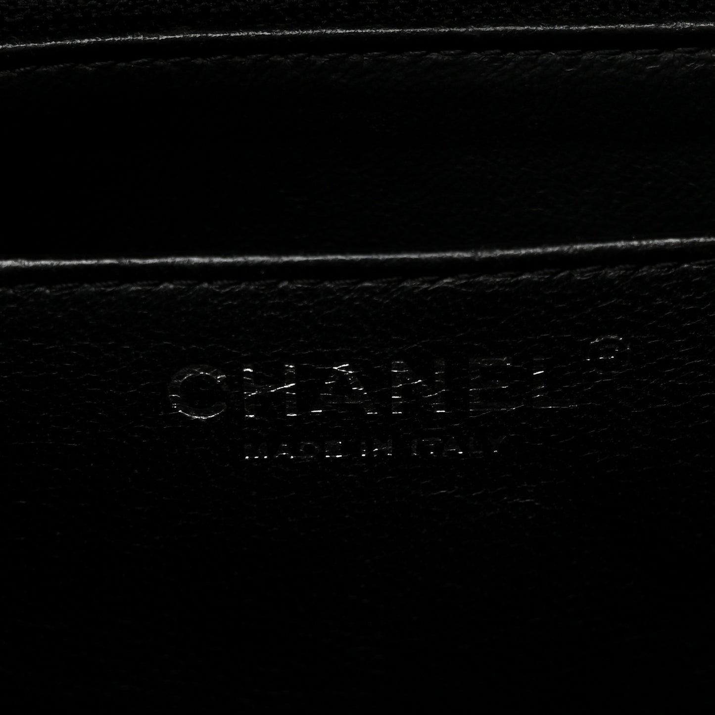 Caviar Maxi Single Flap Black