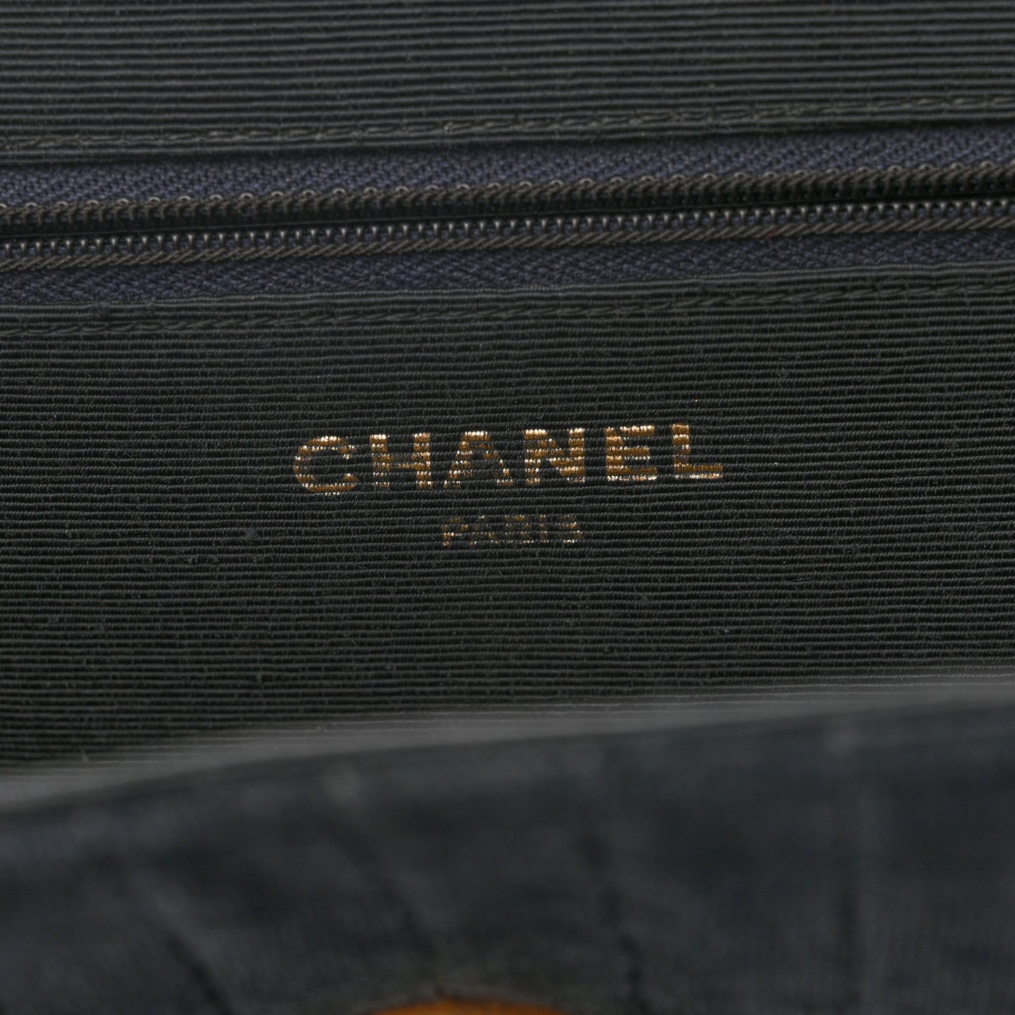 Velvet Vertical Horizontal Quilt Single Flap Black