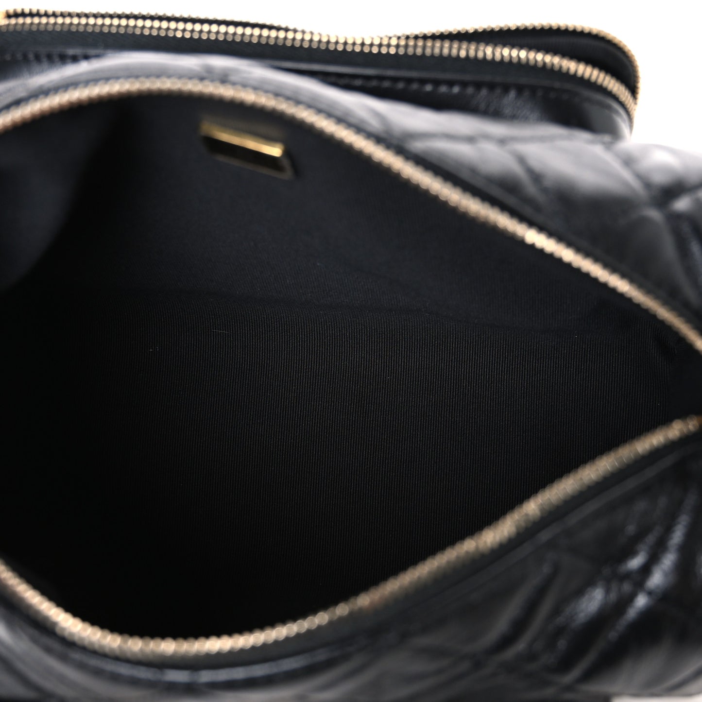 Shiny Crumpled Lambskin Quilted Medium Preppy Pocket Camera Case Black