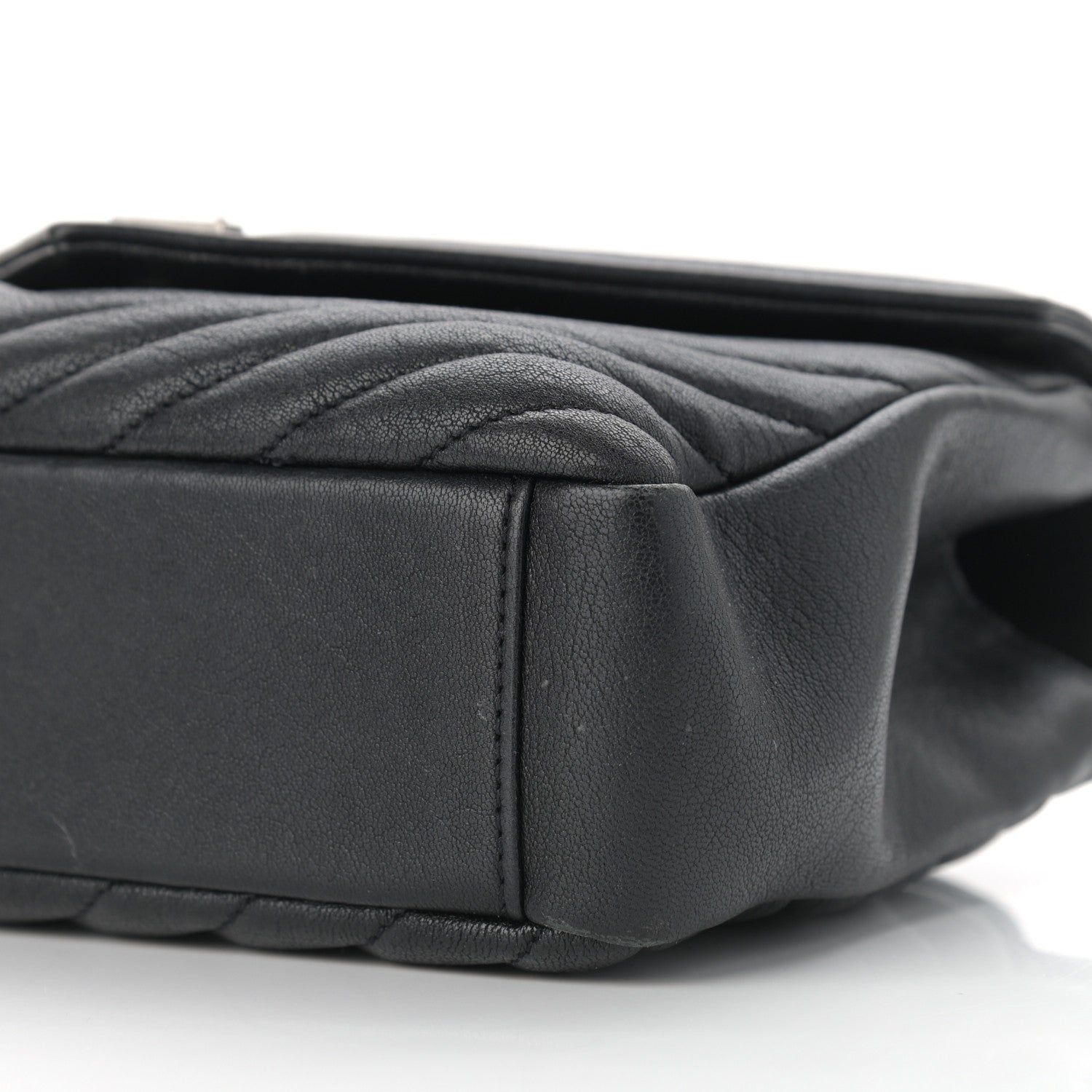 Saint Laurent Sheepskin Matelasse Chevron Monogram Medium College Bag Black 11 of 11