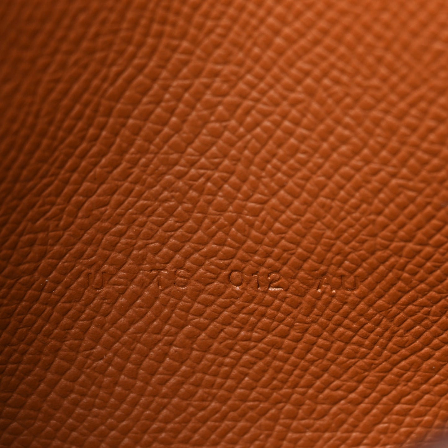 Epsom Kelly Pocket Compact Wallet Gold