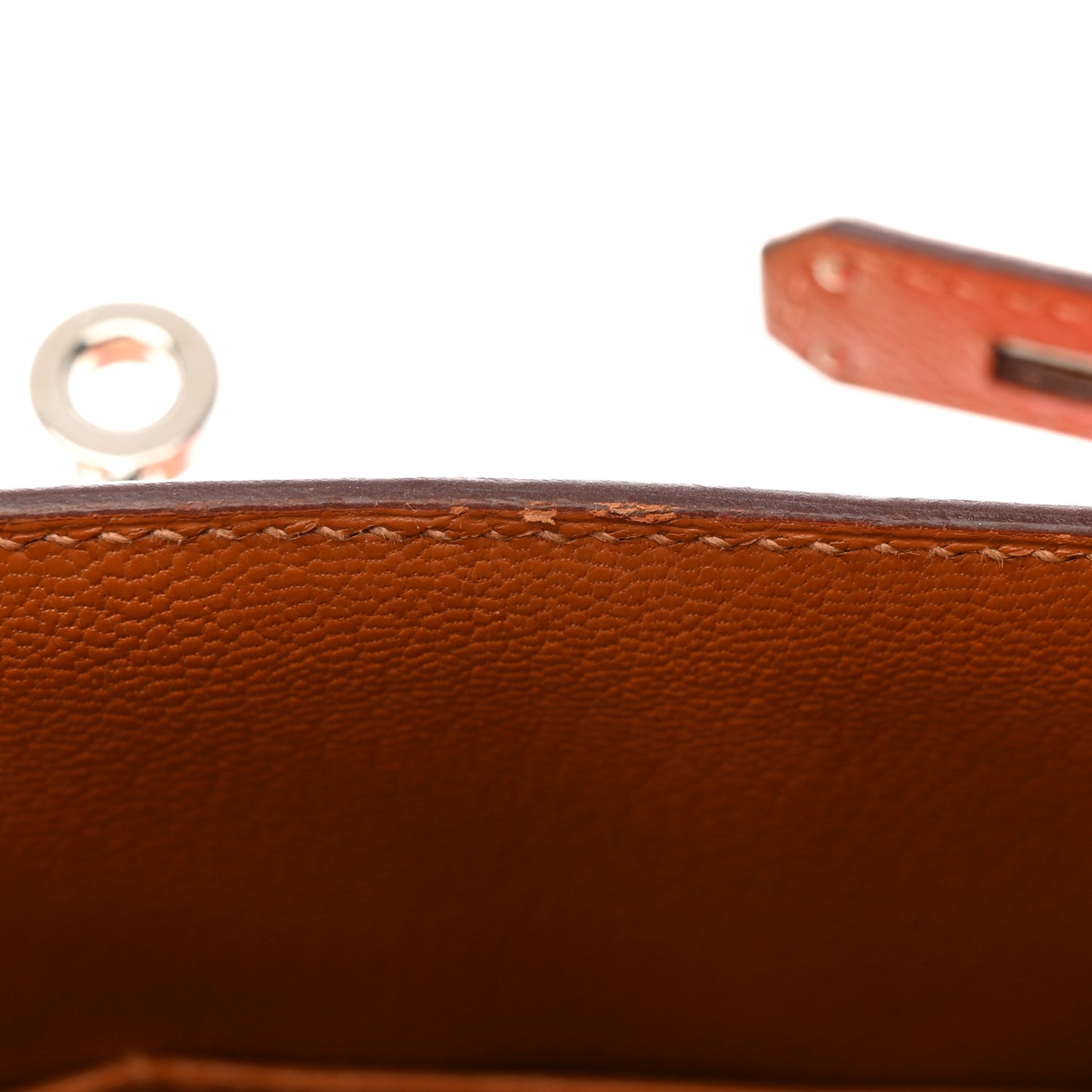 Epsom Chevre Mysore Sombrero Kellygraphie Lettre H Kelly Sellier 28 Capucine Gold Bordeaux