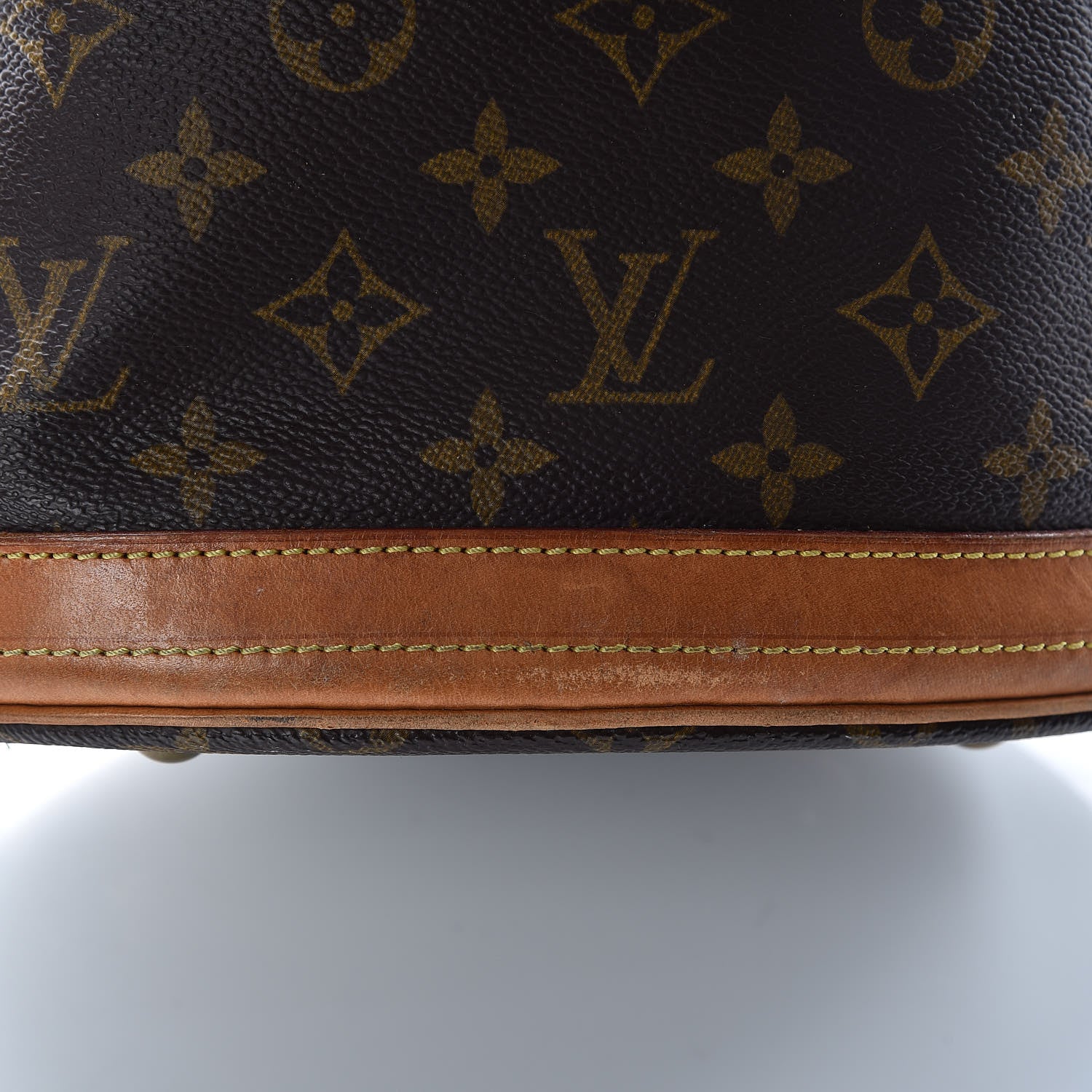 Louis Vuitton Monogram Petit Bucket 23 20 of 22
