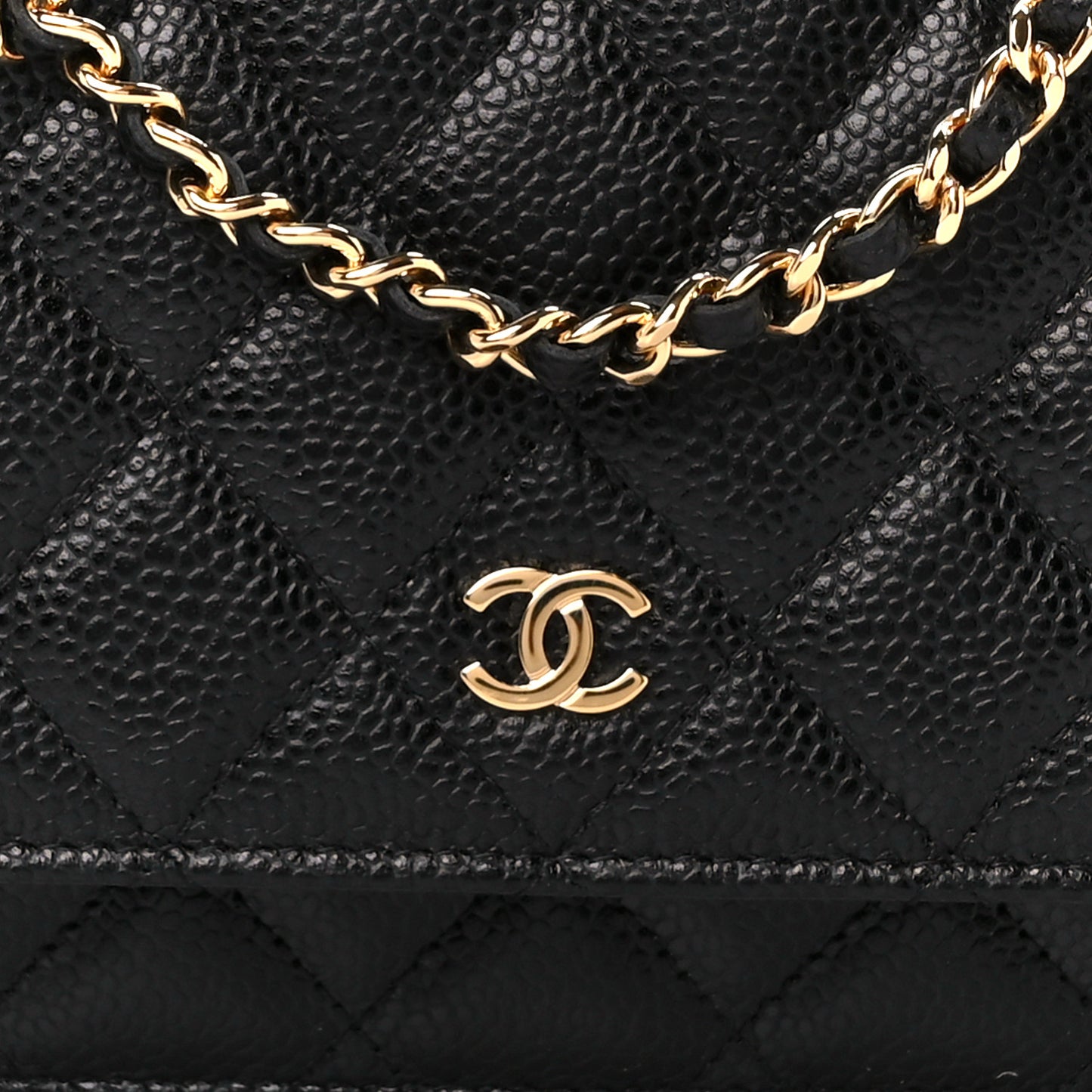 Caviar Quilted Wallet on Chain WOC Black