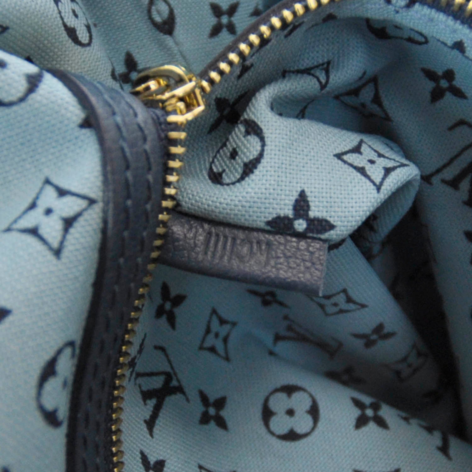 Louis Vuitton Ailleurs Cabas Escale PM 8 of 8
