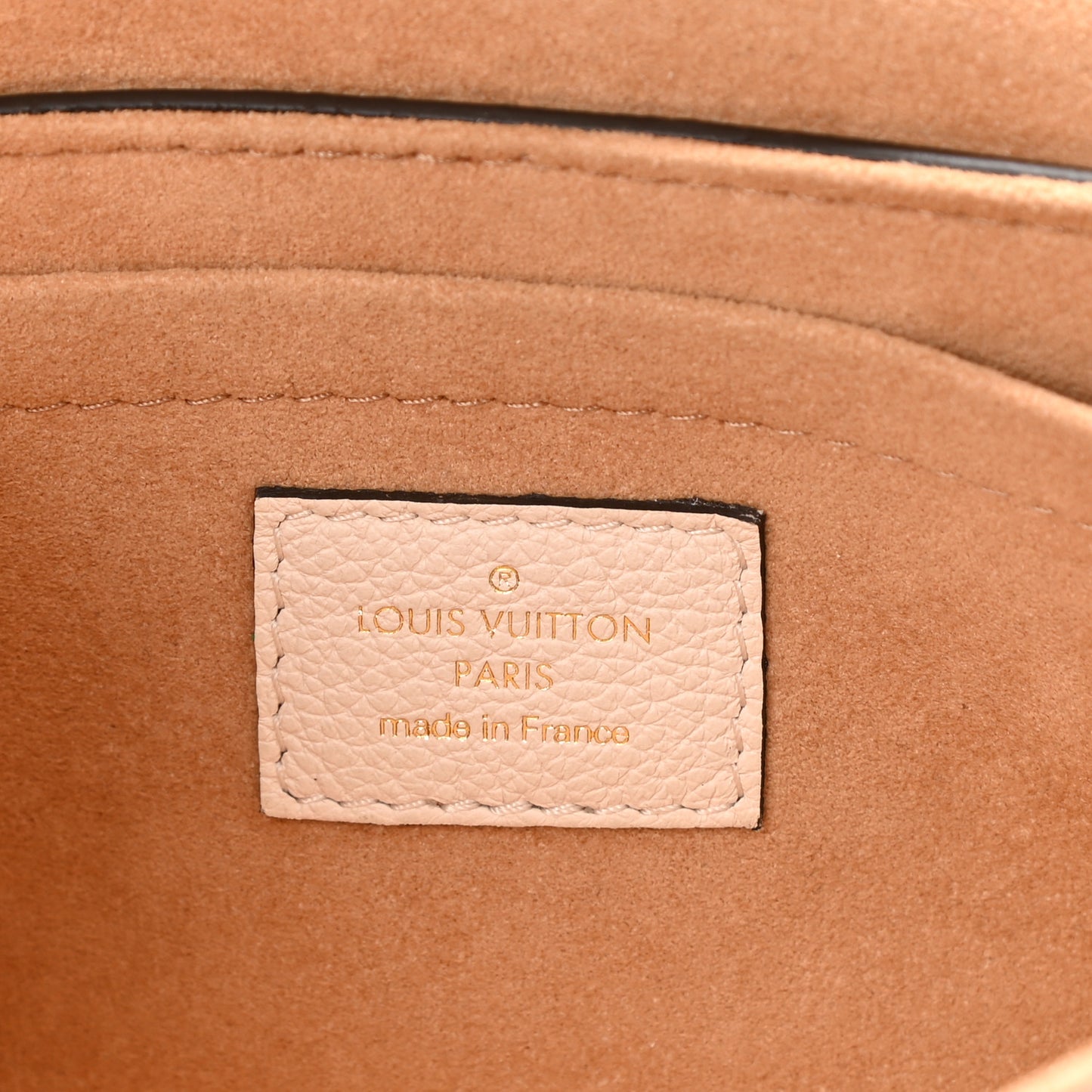 Grained Calfskin Lockme Tender Quartz