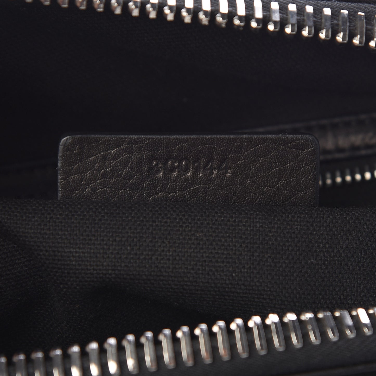 Sugar Goatskin Small Metal Corner Antigona Black