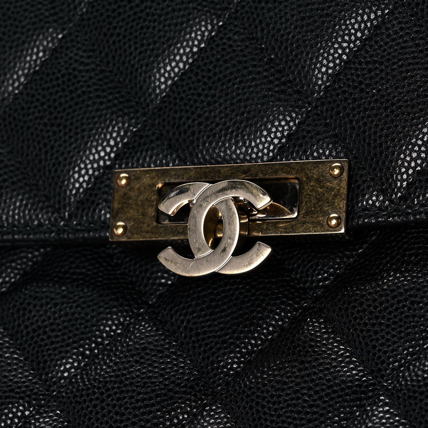 Caviar Quilted Large Golden Class Pouch Black
