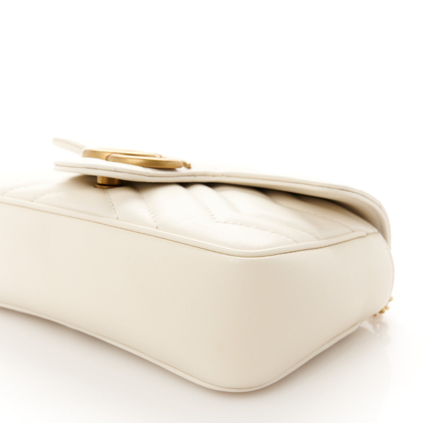 Calfskin Matelasse Super Mini GG Marmont Shoulder Bag White