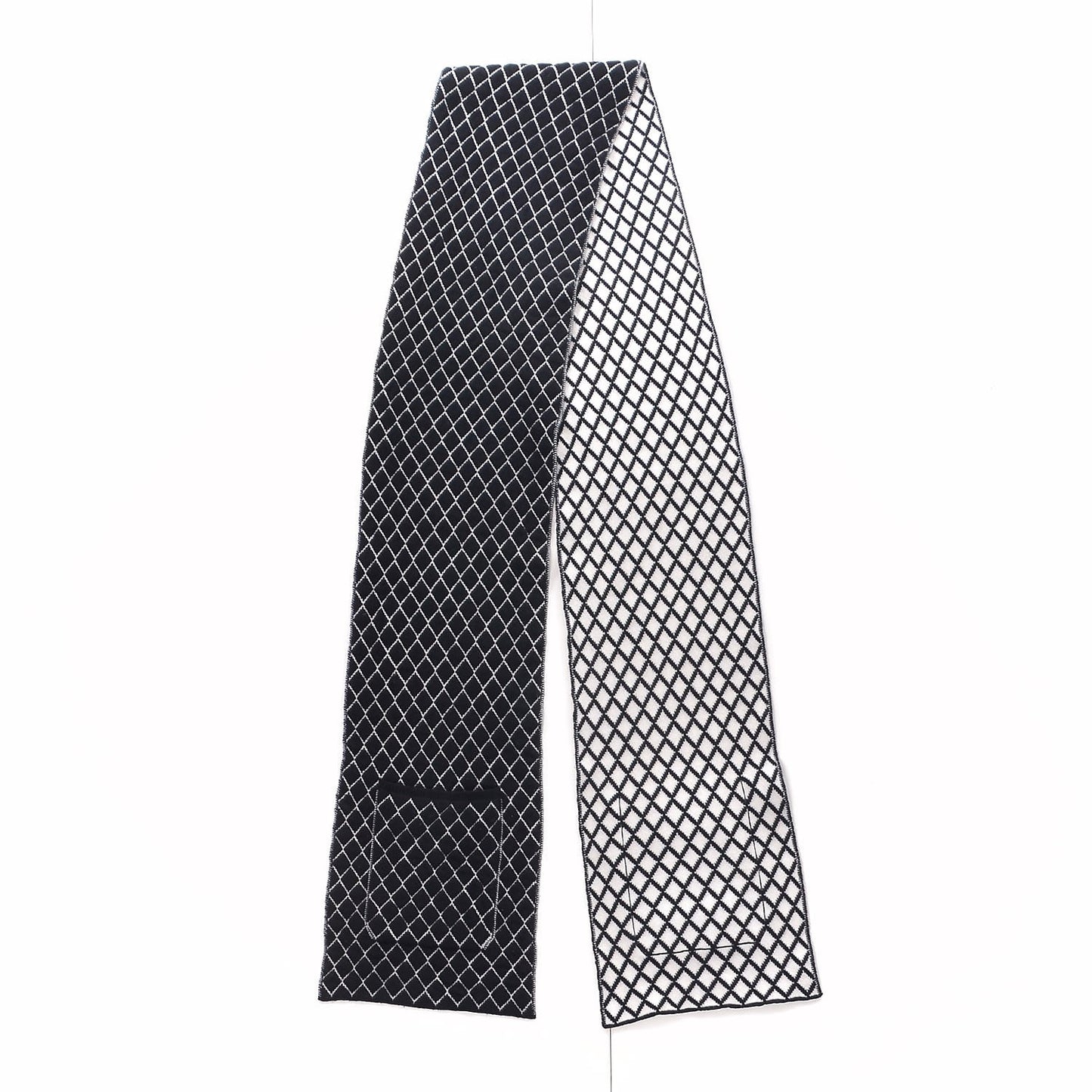 Cashmere CC Pocket Scarf Black White