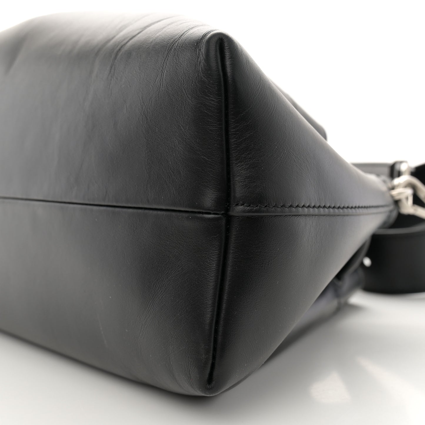 Smooth Shiny Calfskin Cinch M Bucket Bag Black