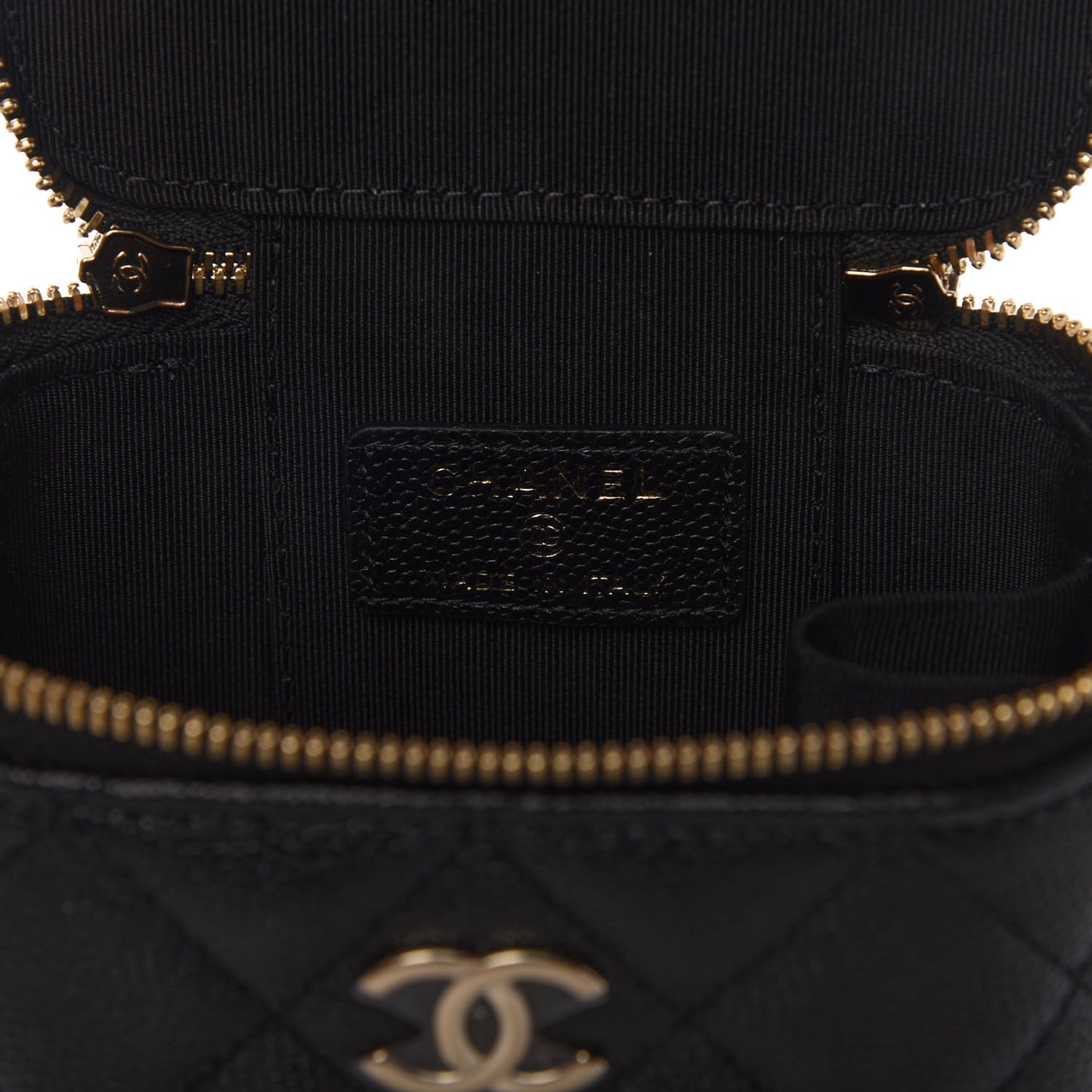 Caviar Quilted Mini Pearl On Top Vanity Case With Chain Black