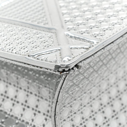 Christian Dior Metallic Patent Micro-Cannage Medium Diorama Flap Bag Silver 15 of 17