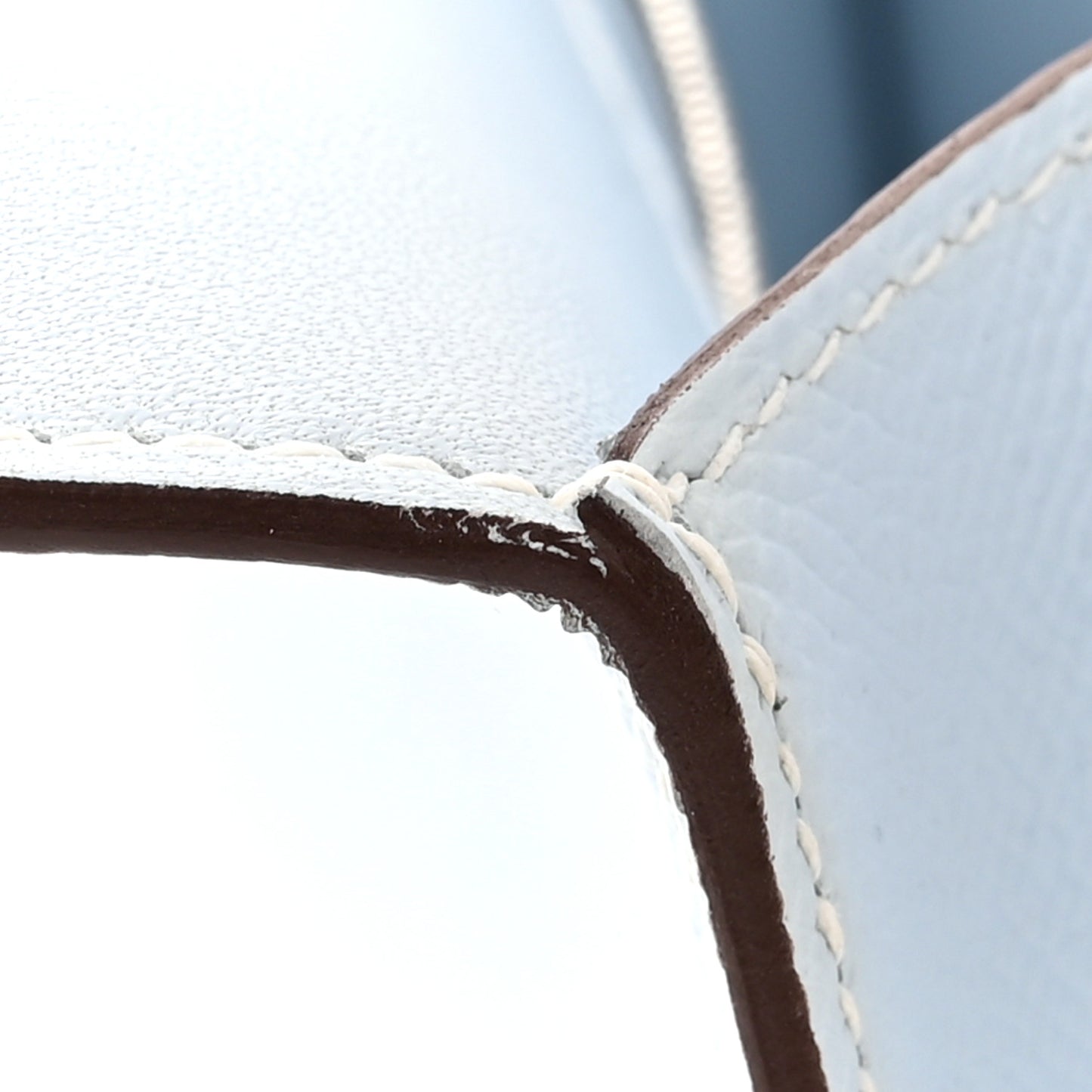 Epsom Constance 24 Bleu Brume