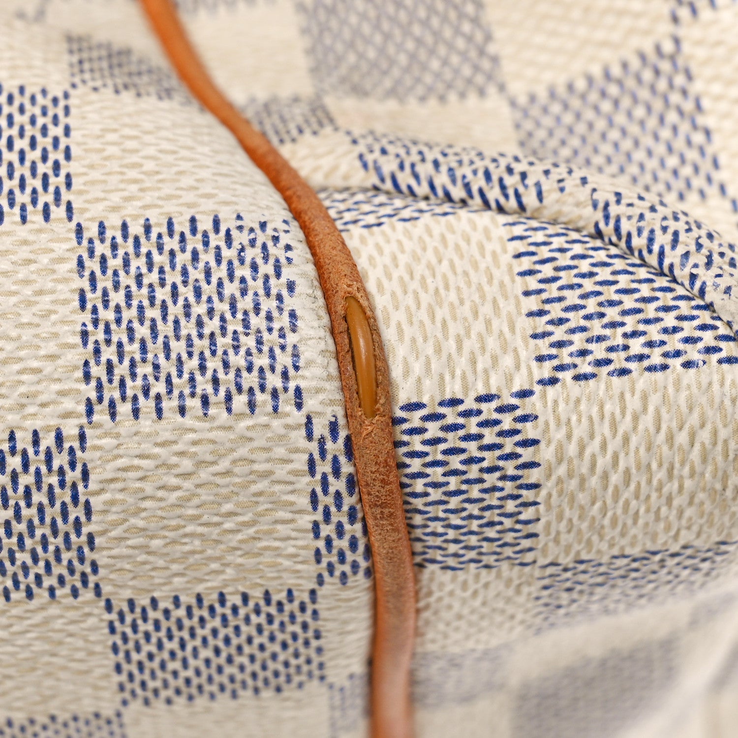 Louis Vuitton Damier Azur Totally MM 8 of 9