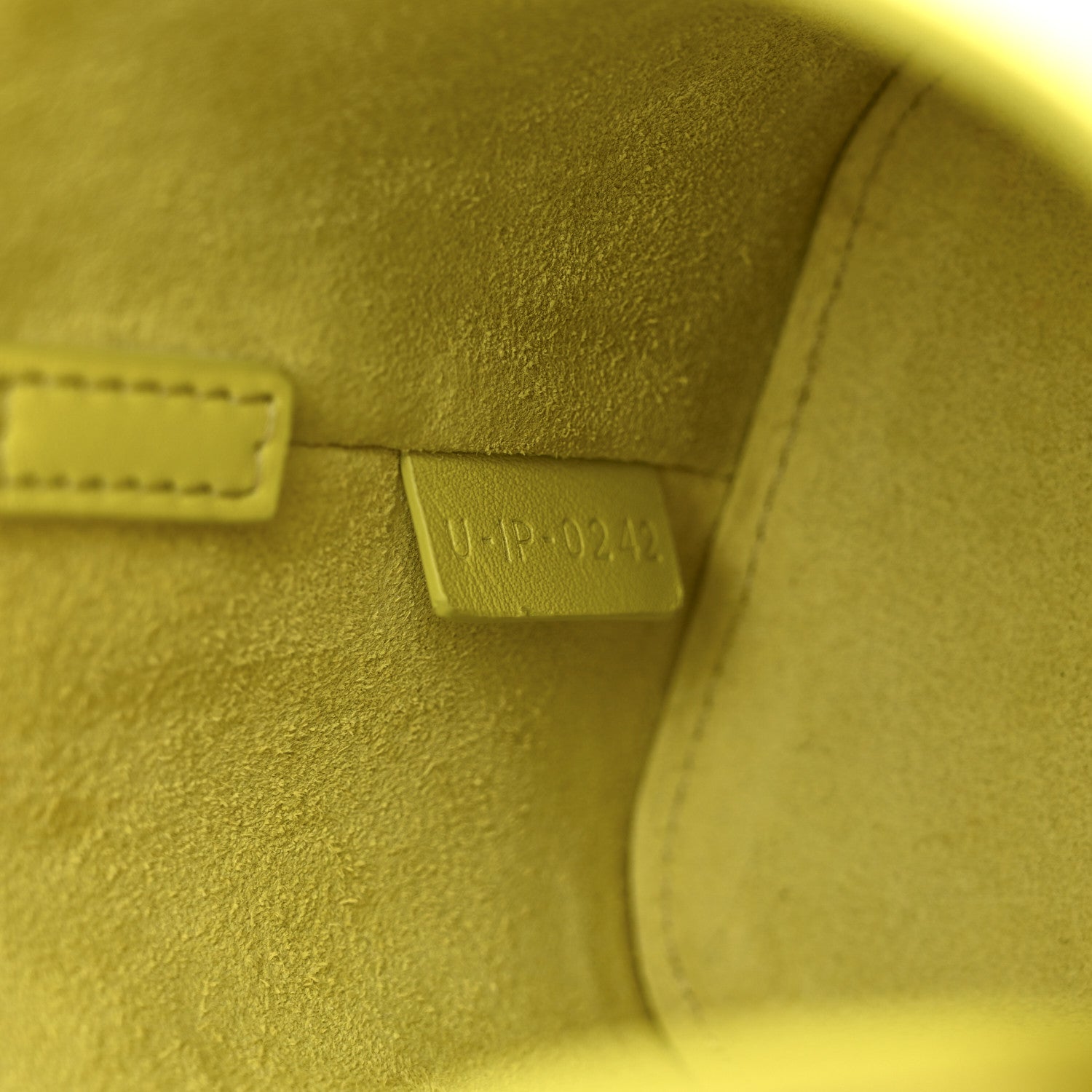 Celine Smooth Calfskin Small Cuir Triomphe Box Anis 7 of 11