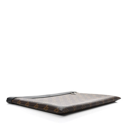 Louis Vuitton Monogram Discovery Pochette GM 4 of 7