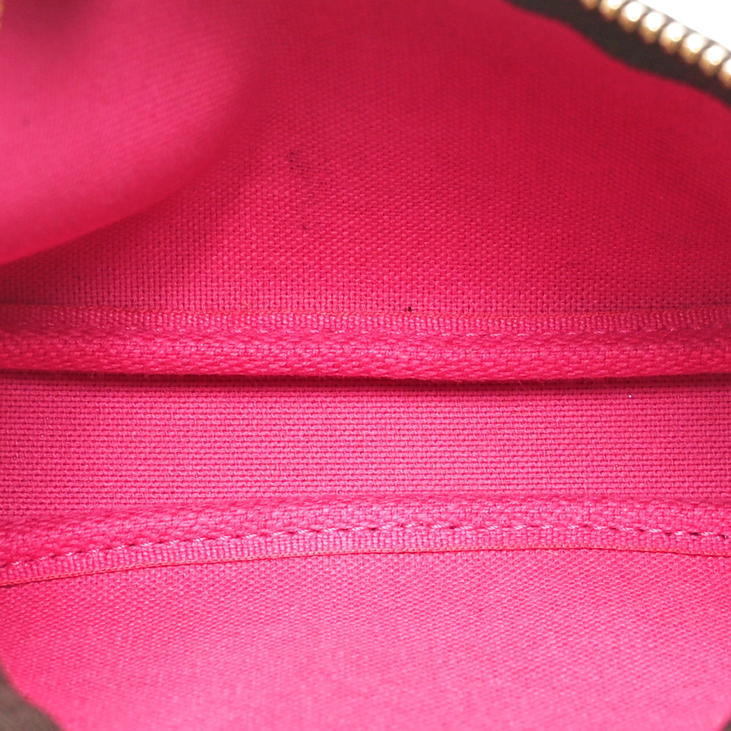 Louis Vuitton Monogram 2018 Christmas Animation Mini Bears Pochette Accessories 5 of 10