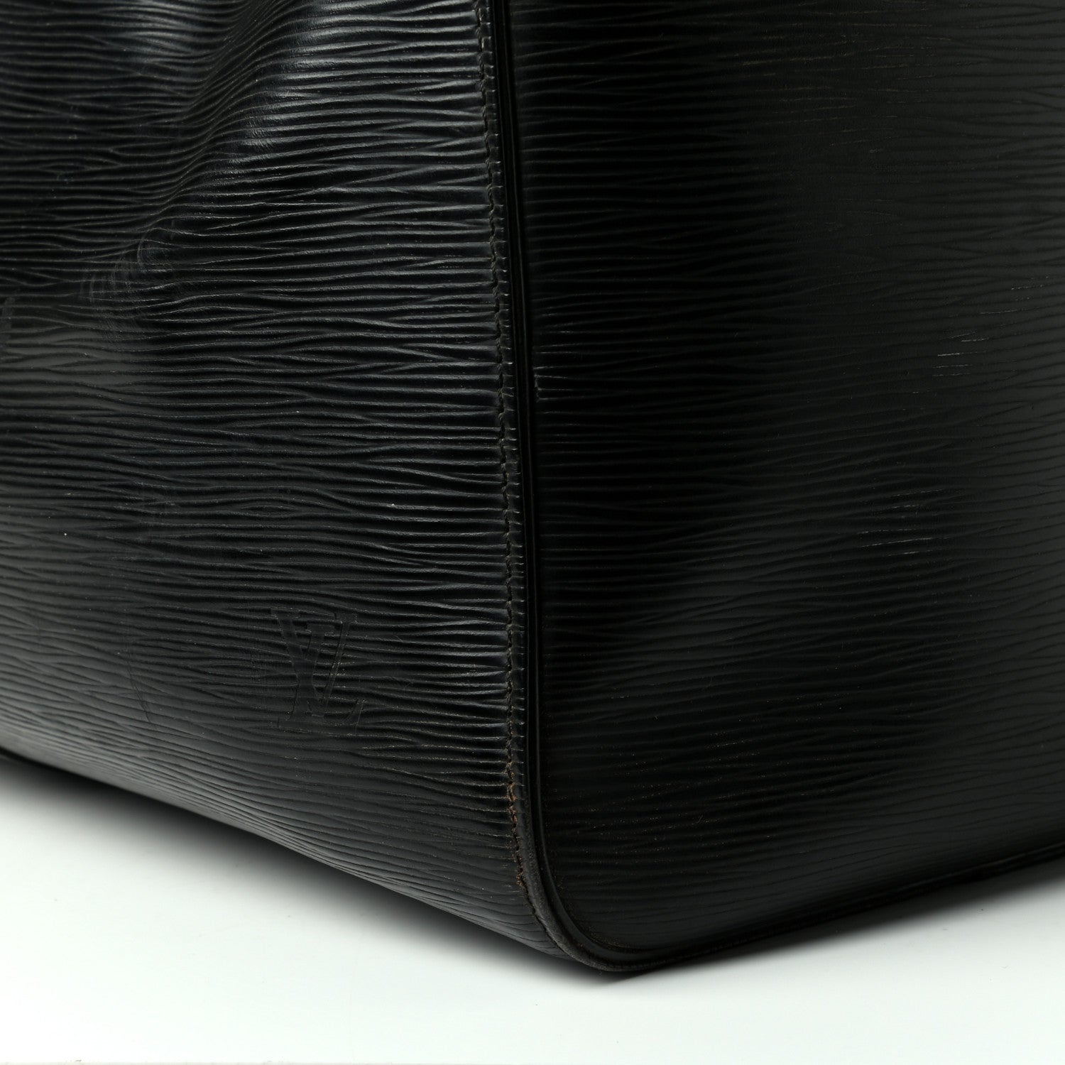Louis Vuitton Epi Keepall 50 Black 7 of 8