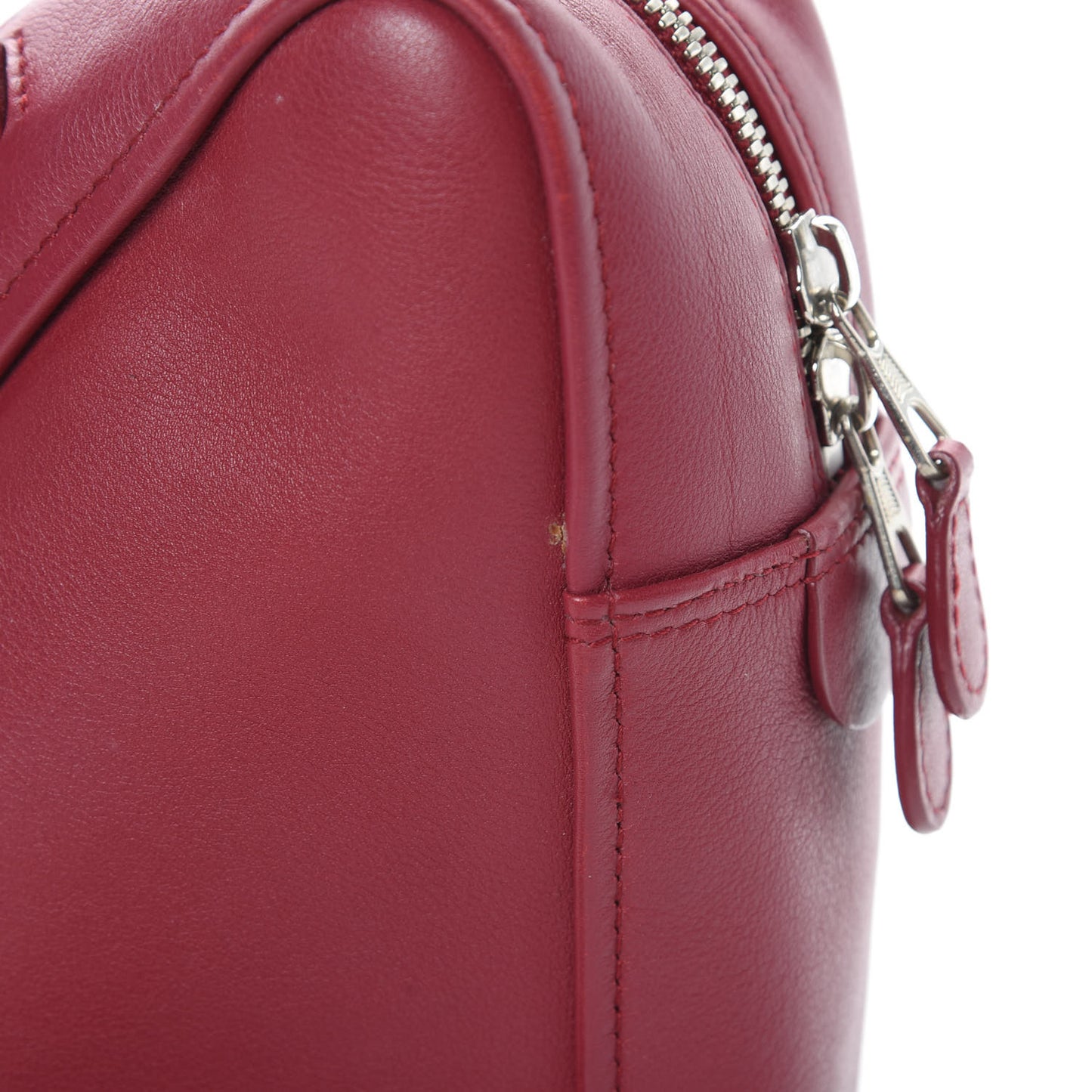 Shiny Day Calfskin S Triangle Duffle Rouge Grenat
