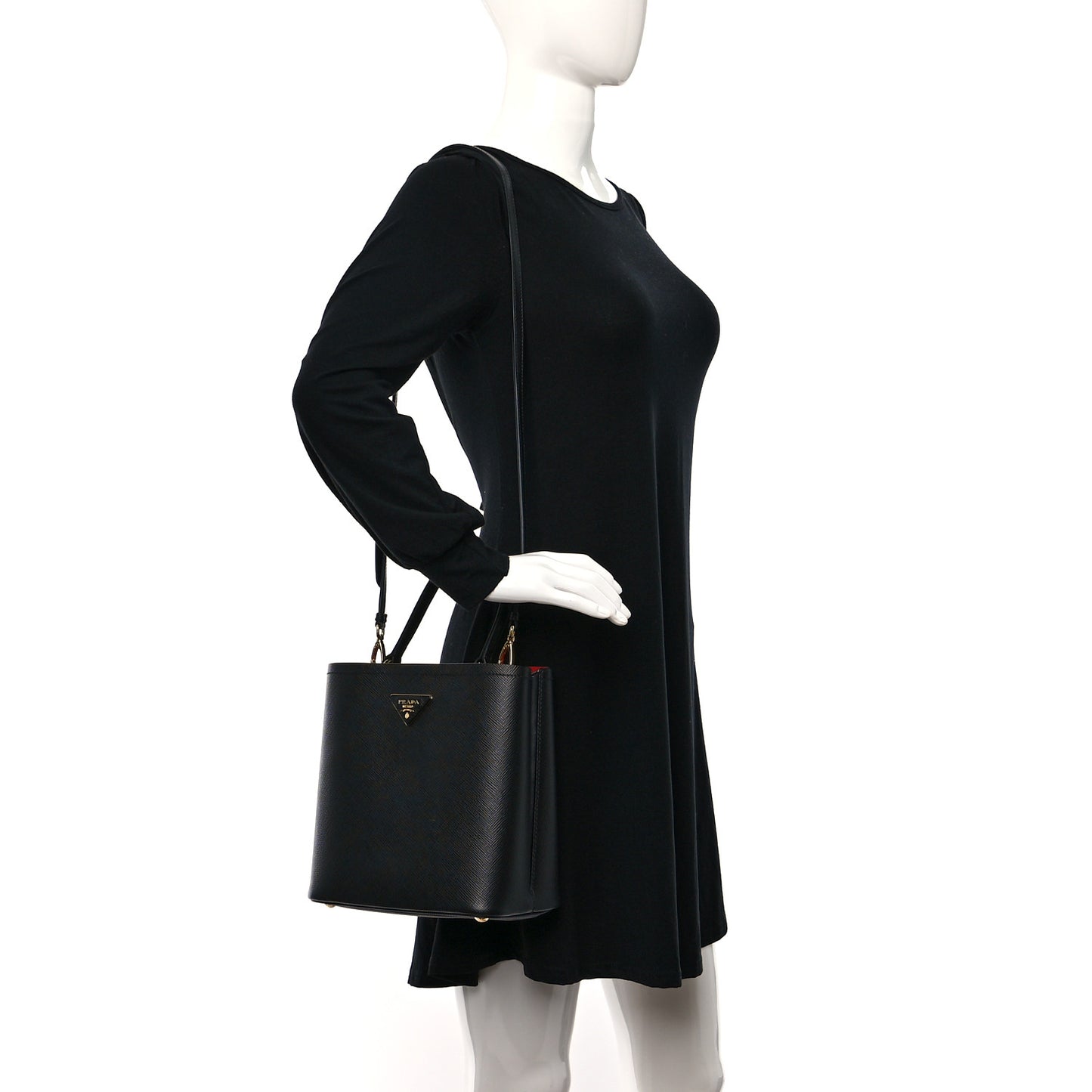 Saffiano Cuir Medium Panier Bucket Bag Black Fuoco