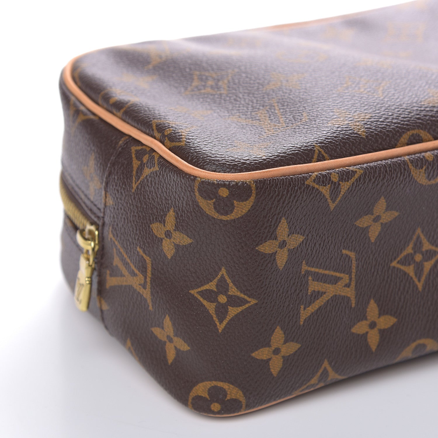 Louis Vuitton Monogram Toiletry Bag 25 7 of 10