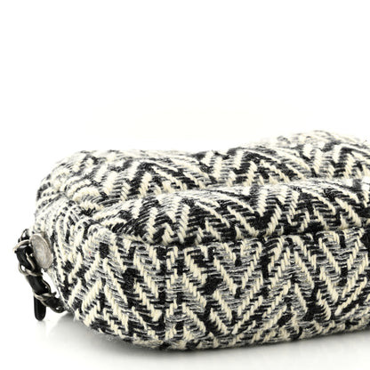 Chanel Tweed CC Camera Case Black White Grey 9 of 10
