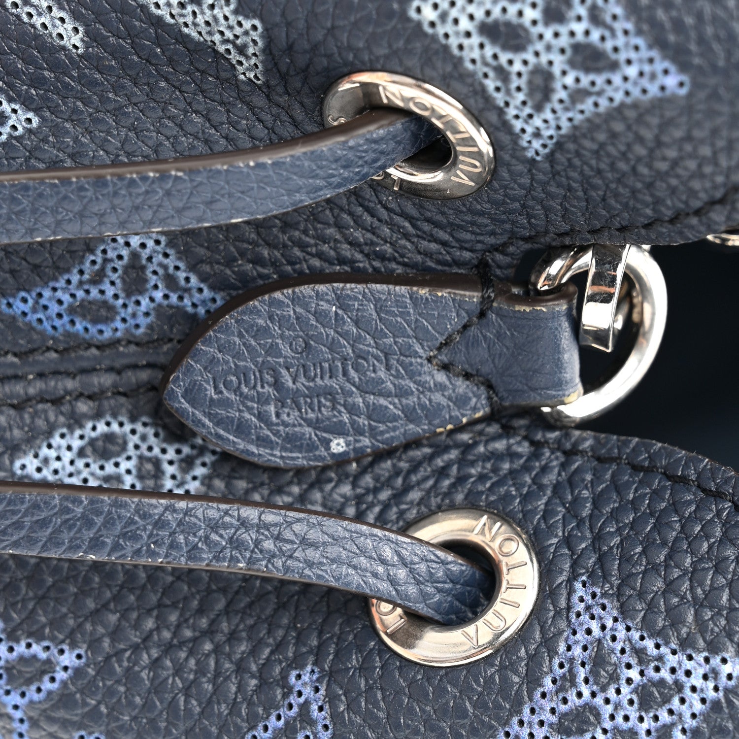Louis Vuitton Mahina Bella Black Bleu Marine 7 of 14