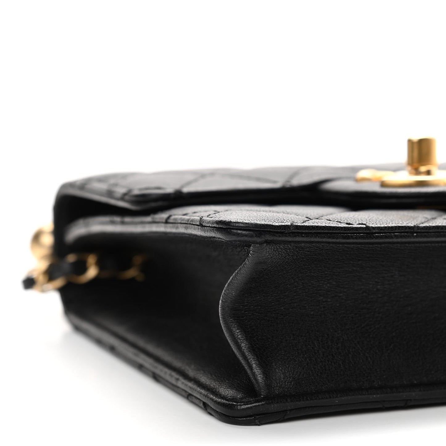 Goatskin Quilted Chic Pearls Flap Black