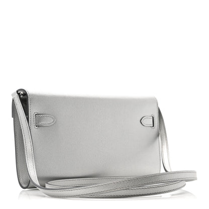 Hermes Metallic Chevre Chamkilight Kelly Wallet To Go Argent 3 of 11