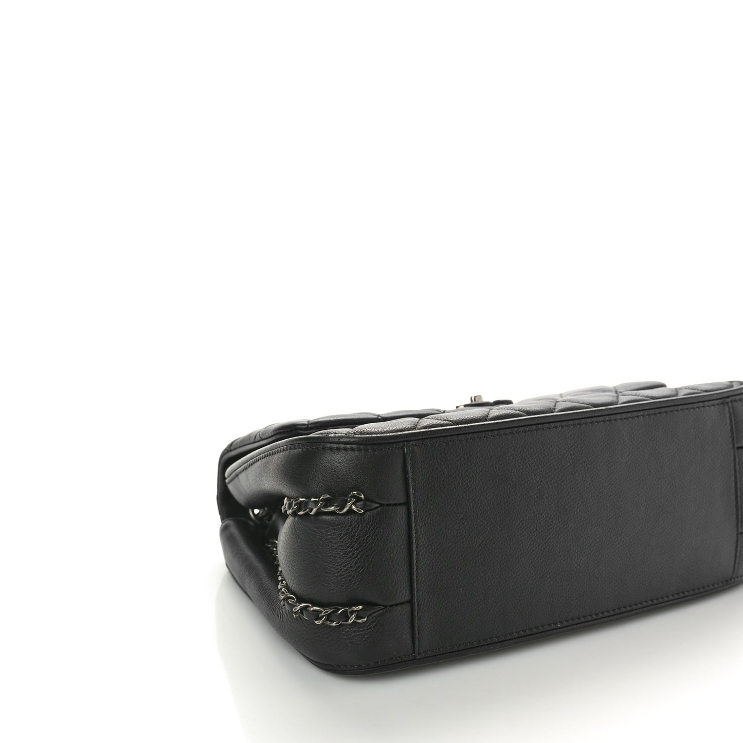 Calfskin Quilted Medium Frame in Chain Flap Black