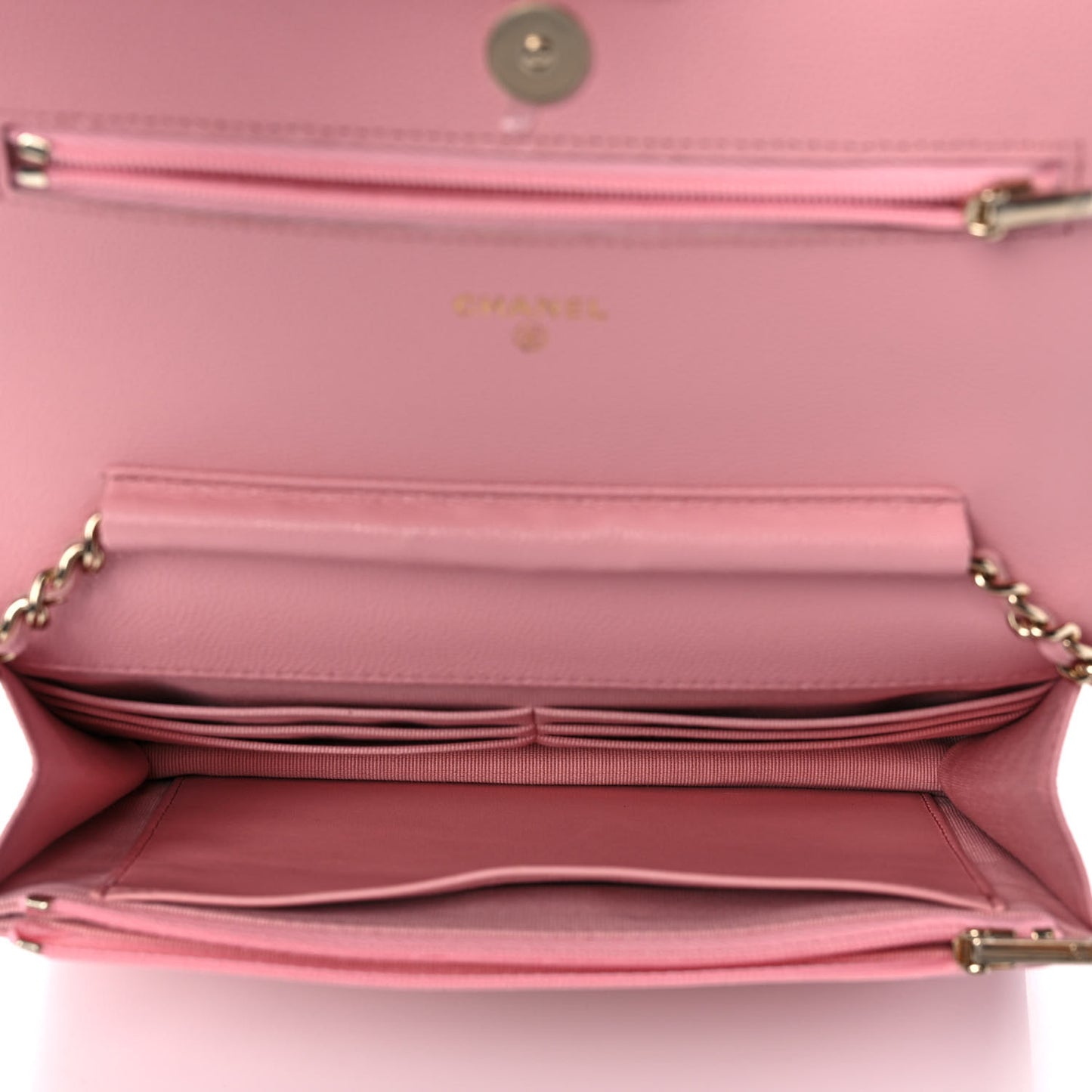 Caviar Quilted Wallet on Chain WOC Light Pink