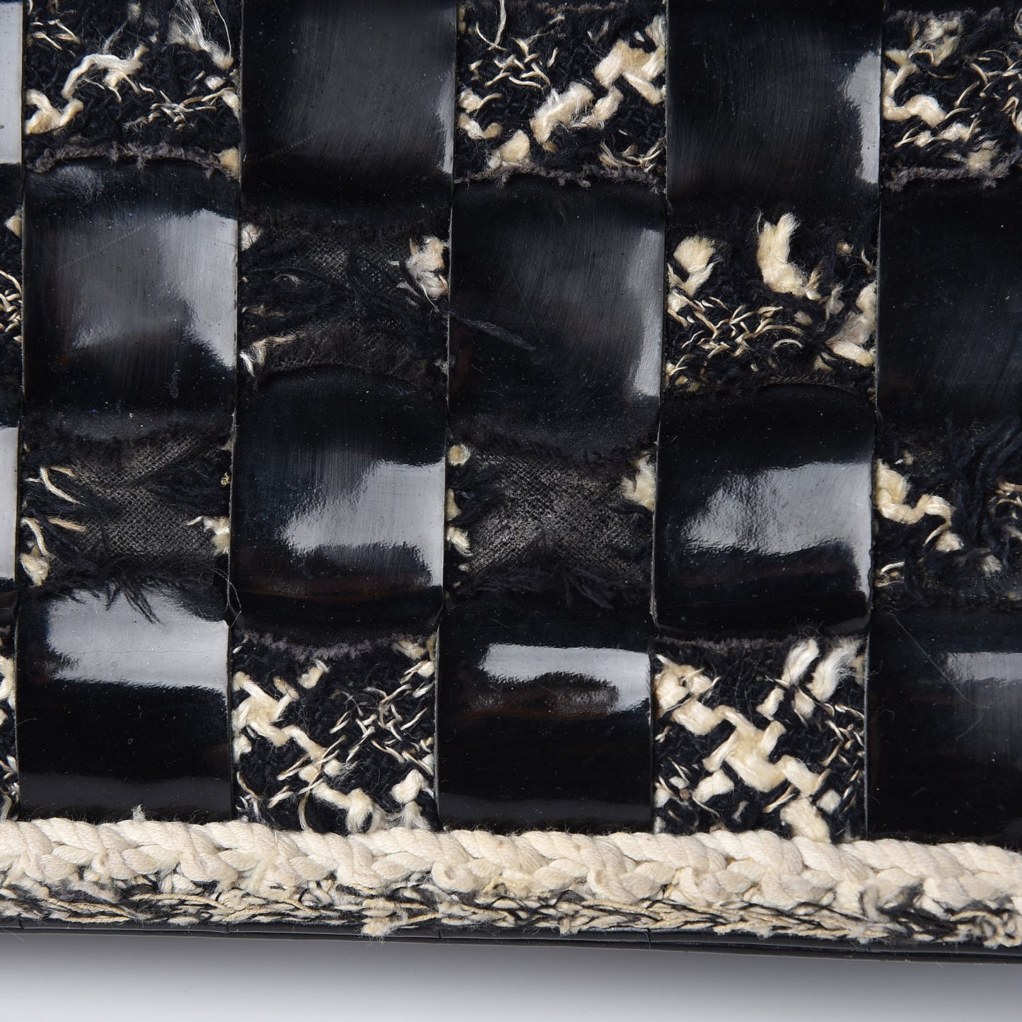 Tweed Vinyl Woven Medium Single Flap Black White