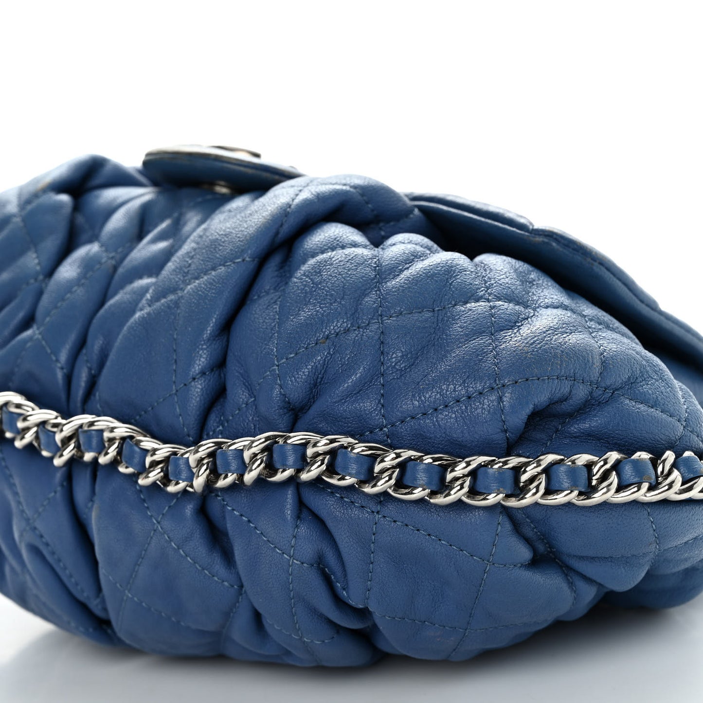 Washed Lambskin Quilted Medium Chain Around Messenger Blue