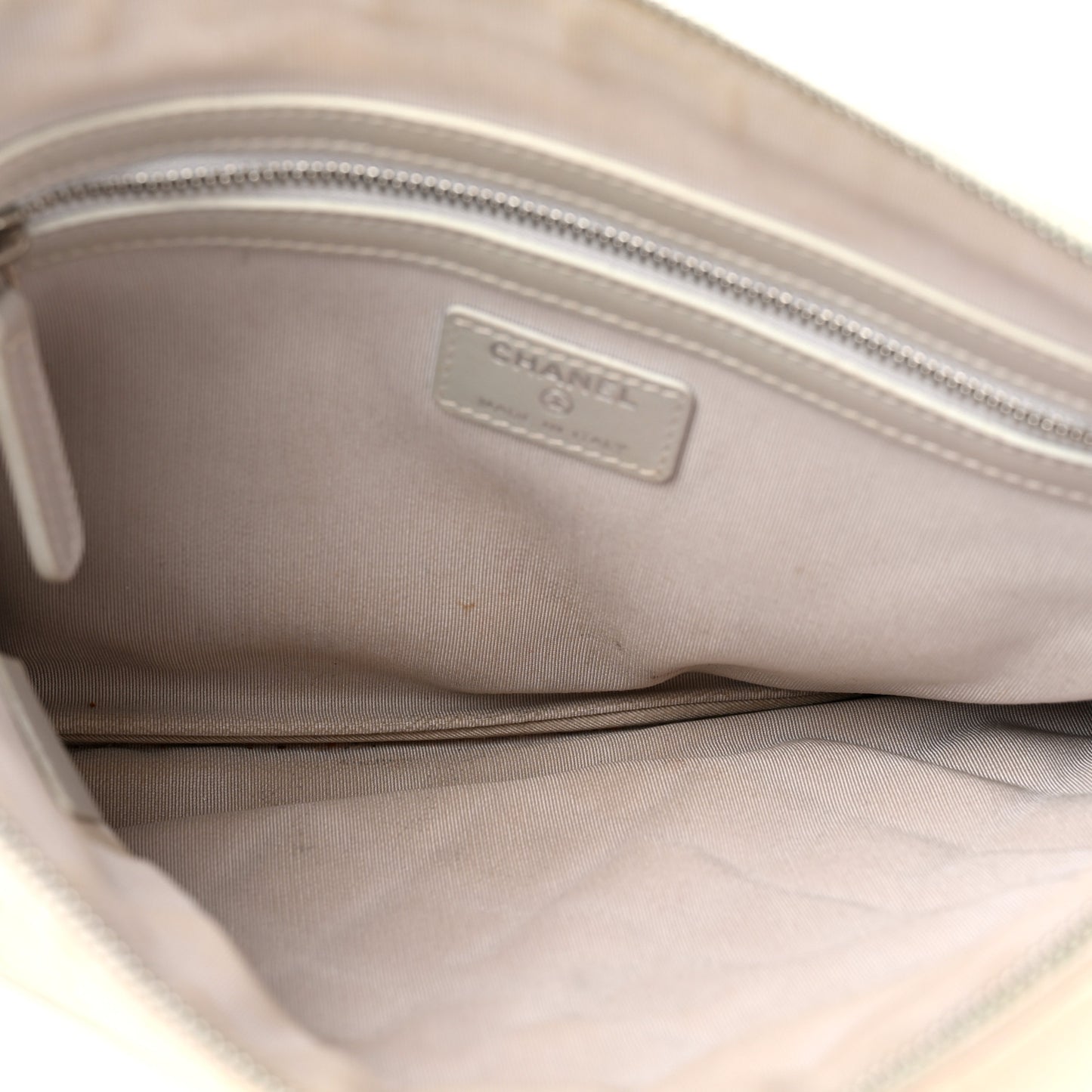 Iridescent Lambskin Quilted Medium Cosmetic Case Ivory